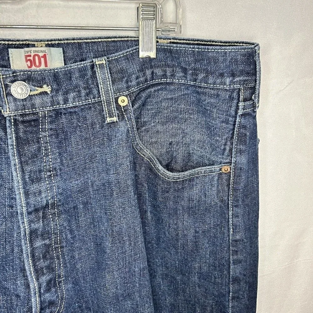 Levis 501 Jeans Regular Button Fly Straight Leg Denim Tag: 40x32 Actual: 38x30